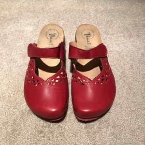 Think! Red Mary Jane Clog